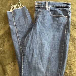 311 Shaping skinny Levi jeans